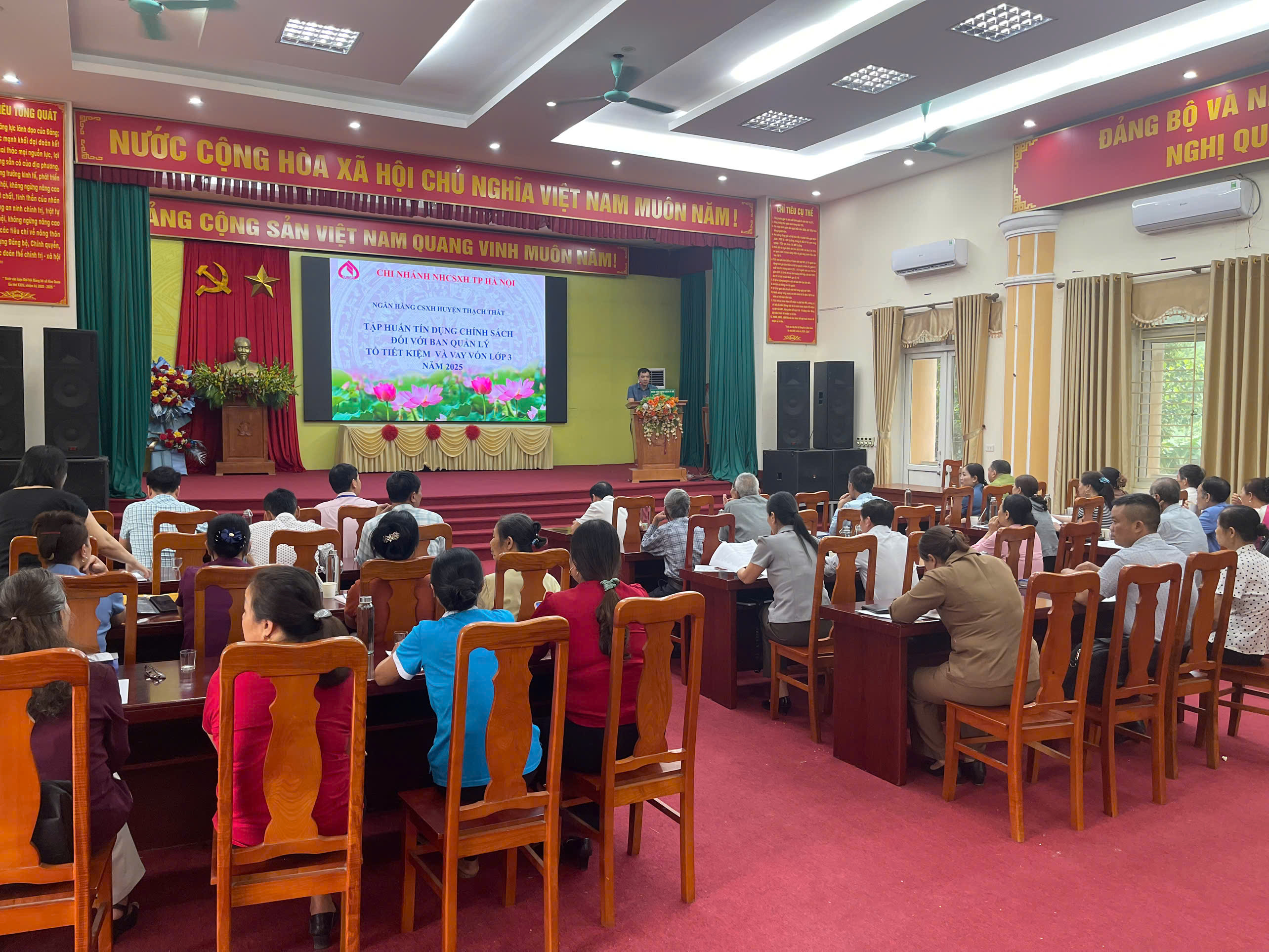 Tập huấn nghiệp vụ tín dụng chính sách cho tổ trưởng và tổ phó tổ tiết kiệm và vay vốn của ngân hàng Chính sách xã hội!
